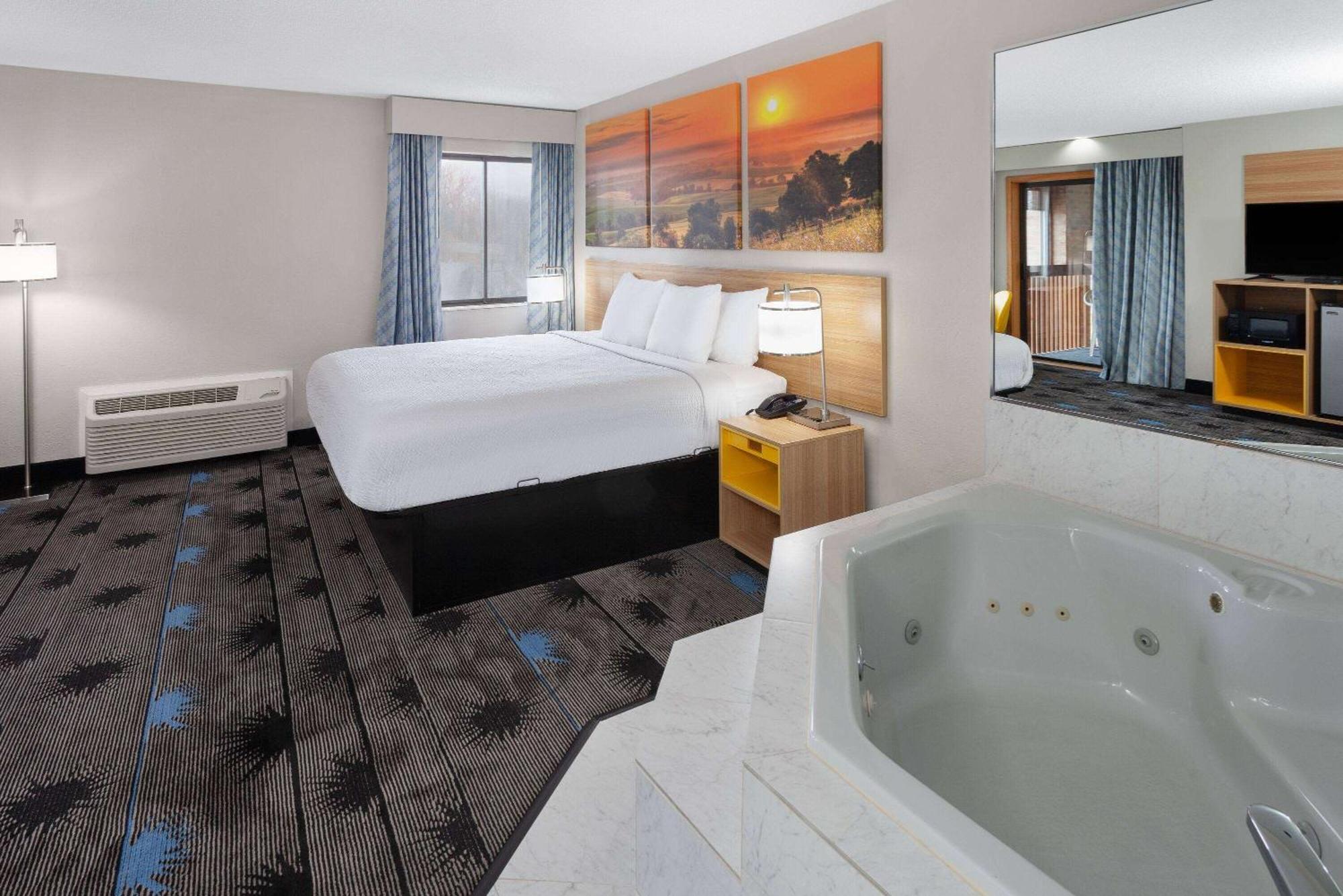 Days Inn By Wyndham Wooster Kültér fotó
